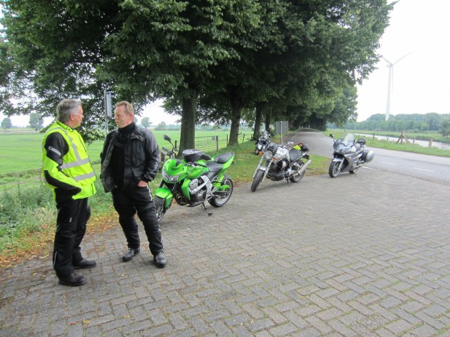 2013-08-18_efkes_weg_over_de_maas_meierijroute_gerrit_04 